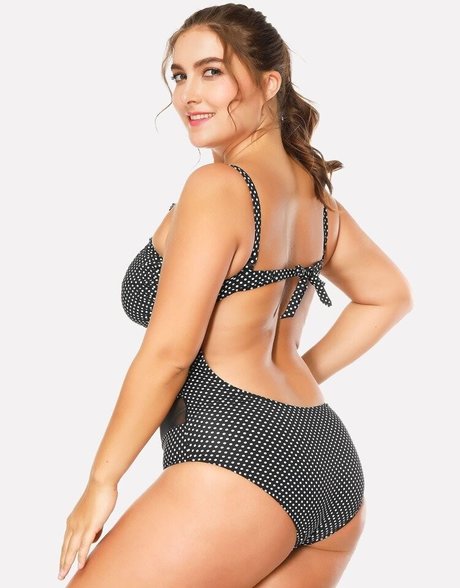 Foto desnuda filtrada de OnlyFans de Curvy Goddesses