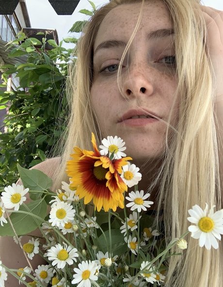 Rosyblondbabe