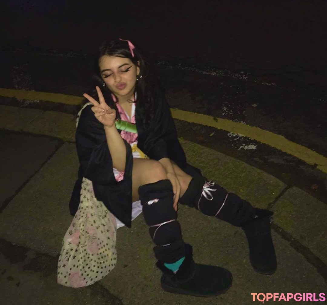 Foto desnuda filtrada de OnlyFans de Maddy Adderley #11 Foto desnuda filtrada de OnlyFans de Maddy Adderley #11