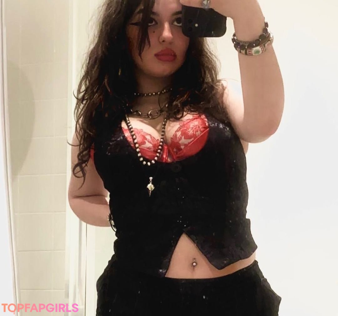Foto desnuda filtrada de OnlyFans de Maddy Adderley #23 Foto desnuda filtrada de OnlyFans de Maddy Adderley #23