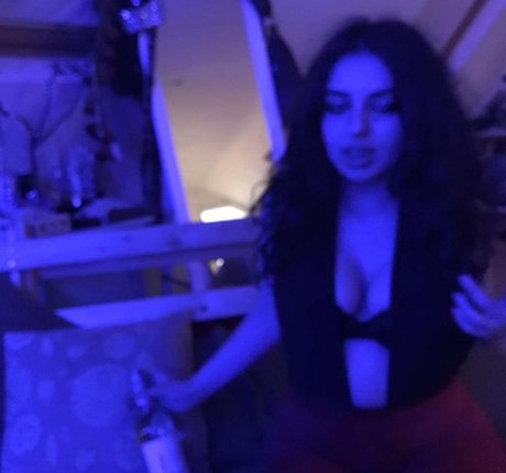 Foto desnuda filtrada de OnlyFans de Maddy Adderley