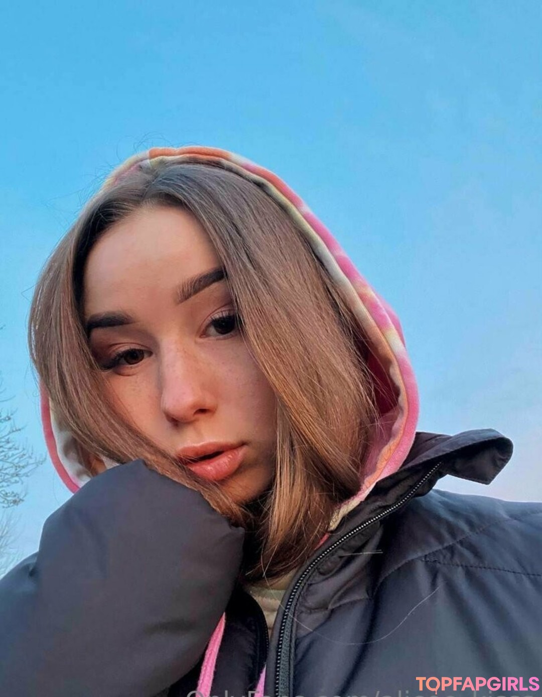 Foto desnuda filtrada de OnlyFans de Aliceekisss #88 Foto desnuda filtrada de OnlyFans de Aliceekisss #88