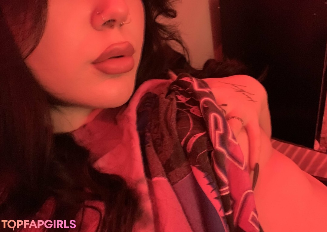 Foto desnuda filtrada de OnlyFans de Nattiethebaddie #58 Foto desnuda filtrada de OnlyFans de Nattiethebaddie #58