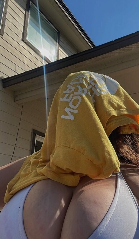 Foto desnuda filtrada de OnlyFans de julitkatiutiunic
