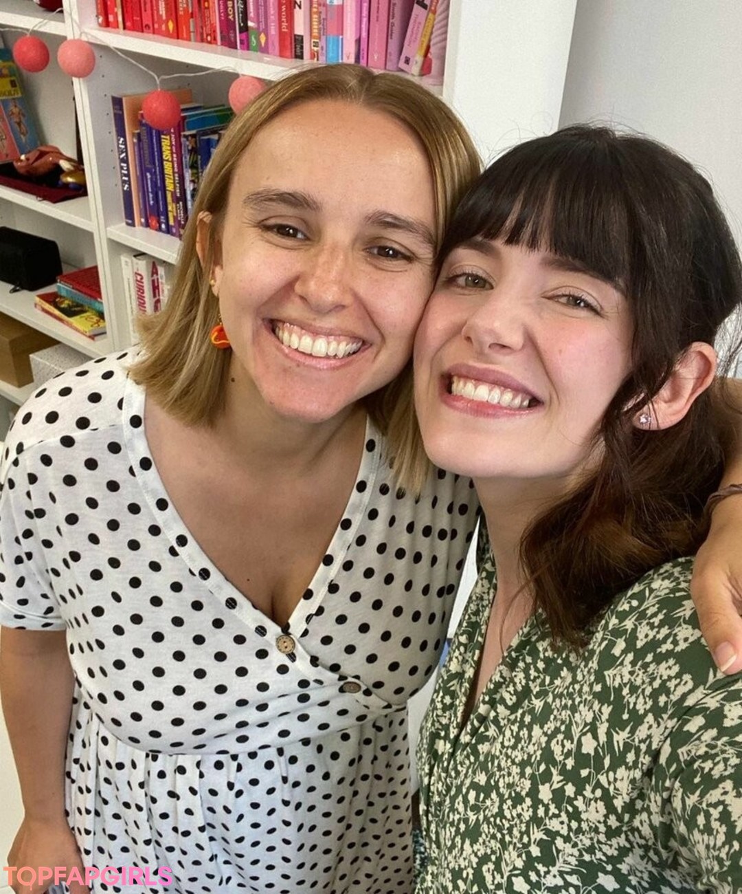 Foto desnuda filtrada de OnlyFans de Hannah Witton #83 Foto desnuda filtrada de OnlyFans de Hannah Witton #83