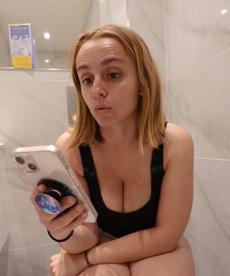 Hannah Witton