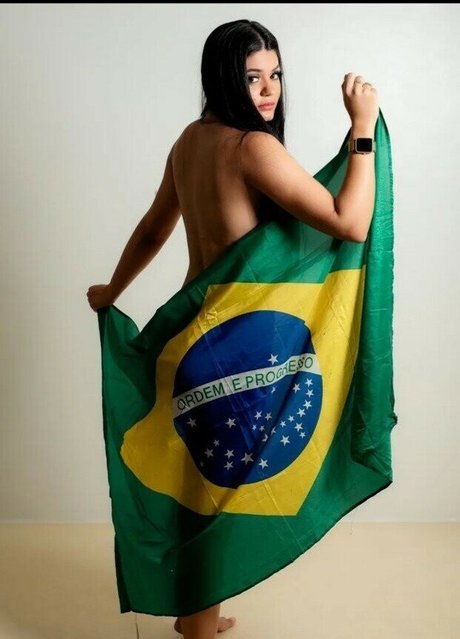 Foto desnuda filtrada de OnlyFans de paulakamaisaka