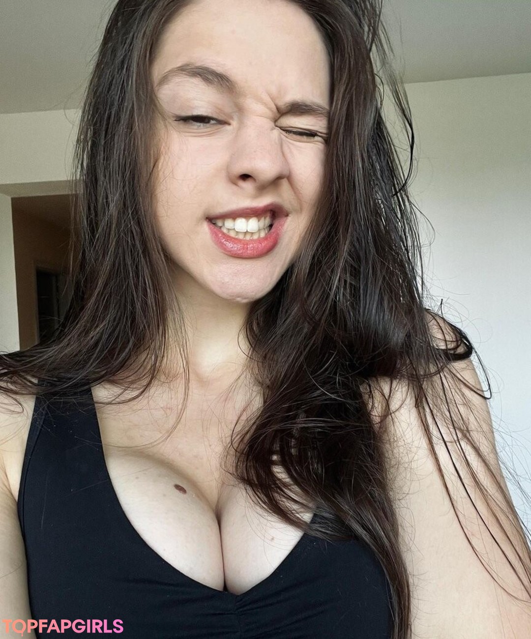 Foto desnuda filtrada de OnlyFans de Lucia Mikusova #20 Foto desnuda filtrada de OnlyFans de Lucia Mikusova #20
