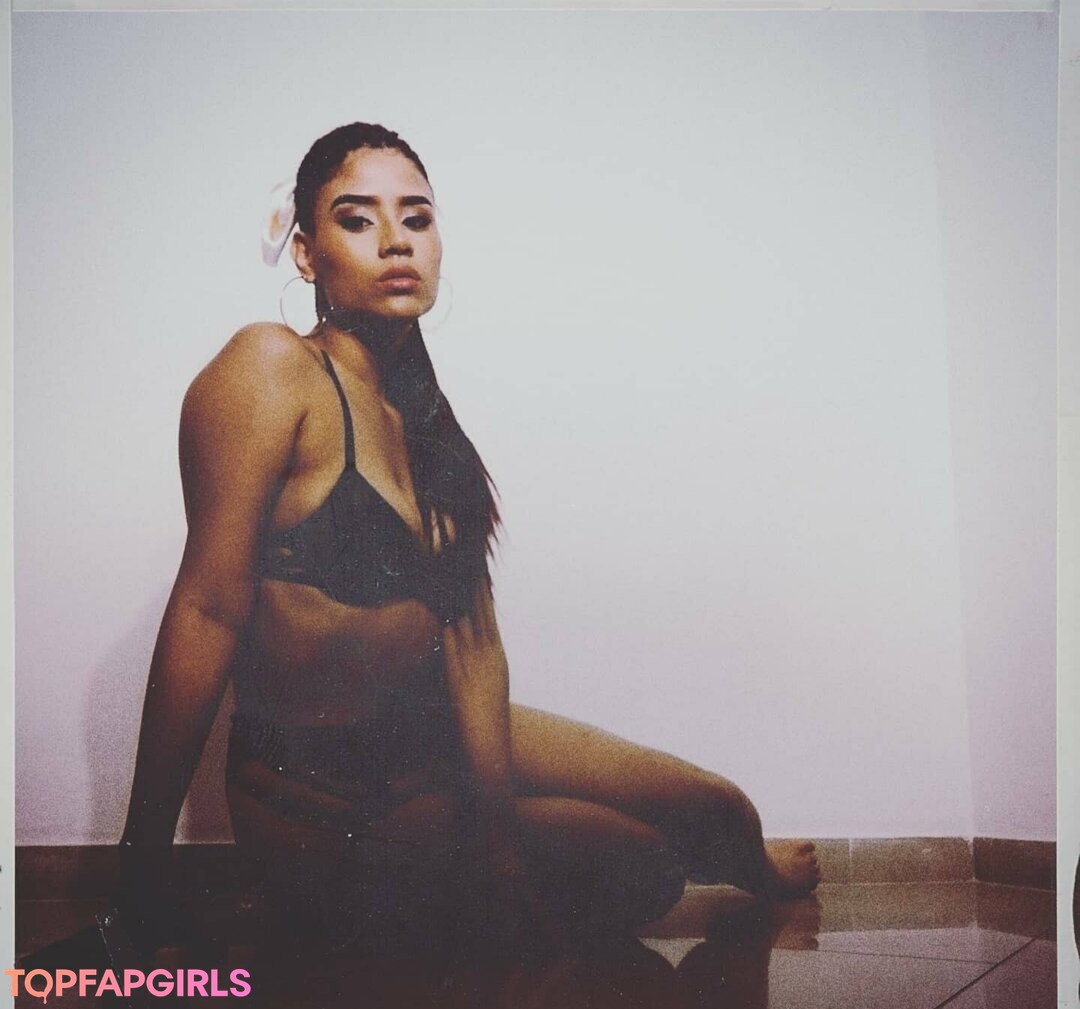 Foto desnuda filtrada de OnlyFans de Sophialhorens #5 Foto desnuda filtrada de OnlyFans de Sophialhorens #5