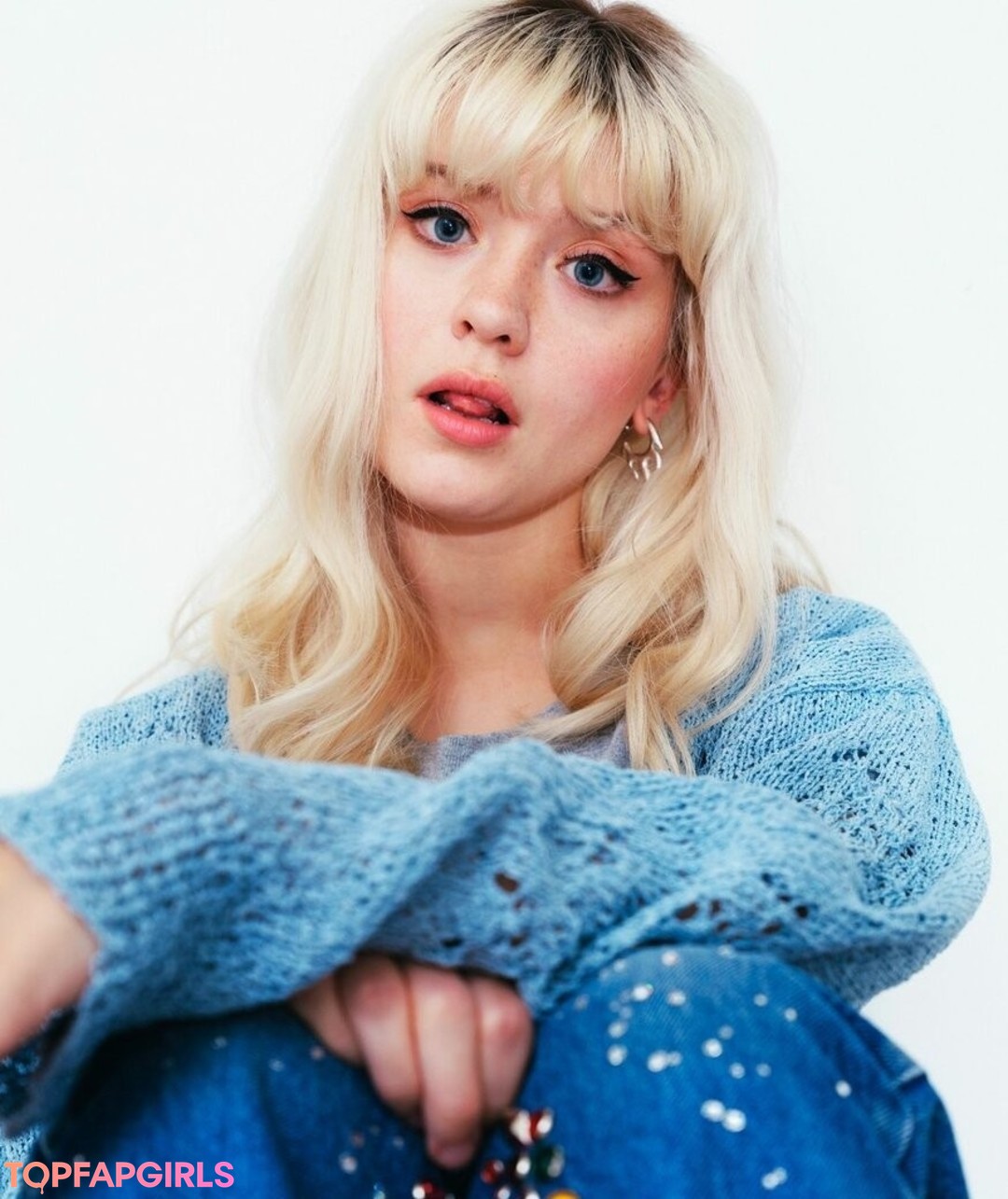 Foto desnuda filtrada de OnlyFans de Maisie Peters #178 Foto desnuda filtrada de OnlyFans de Maisie Peters #178