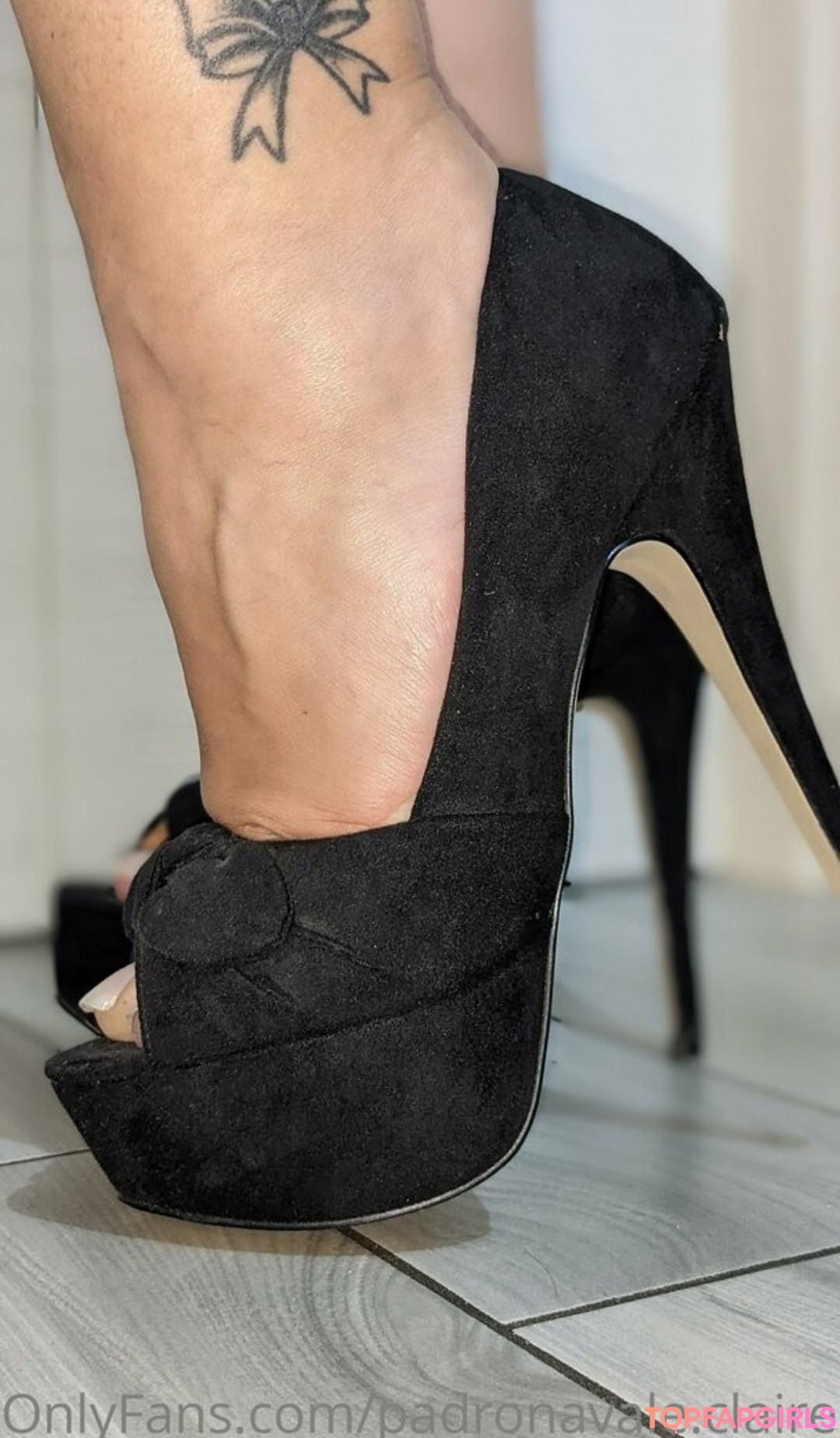 Foto desnuda filtrada de OnlyFans de Padronavaleclaire #63 Foto desnuda filtrada de OnlyFans de Padronavaleclaire #63