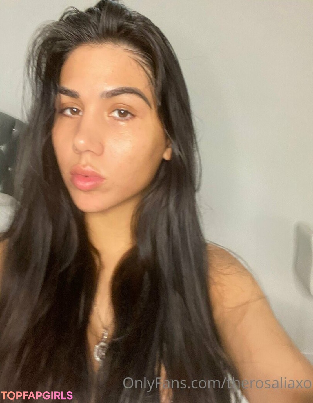 Foto desnuda filtrada de OnlyFans de Therosaliaxo #105 Foto desnuda filtrada de OnlyFans de Therosaliaxo #105