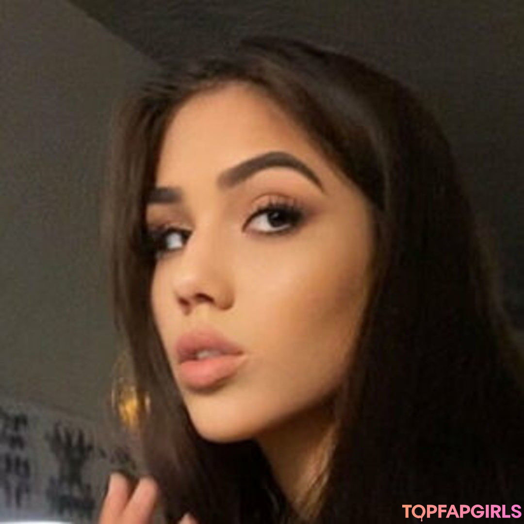 Foto desnuda filtrada de OnlyFans de Therosaliaxo #39 Foto desnuda filtrada de OnlyFans de Therosaliaxo #39