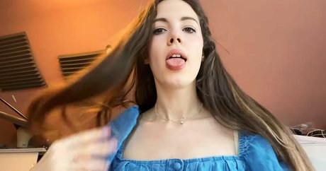 Foto desnuda filtrada de OnlyFans de Rapunzel Asmr