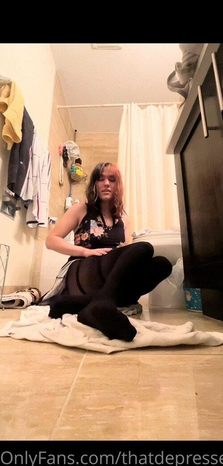 Foto desnuda filtrada de OnlyFans de Thatdepressedrat