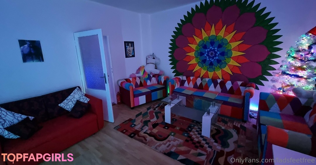 Foto desnuda filtrada de OnlyFans de Ladsfeetfree #168 Foto desnuda filtrada de OnlyFans de Ladsfeetfree #168