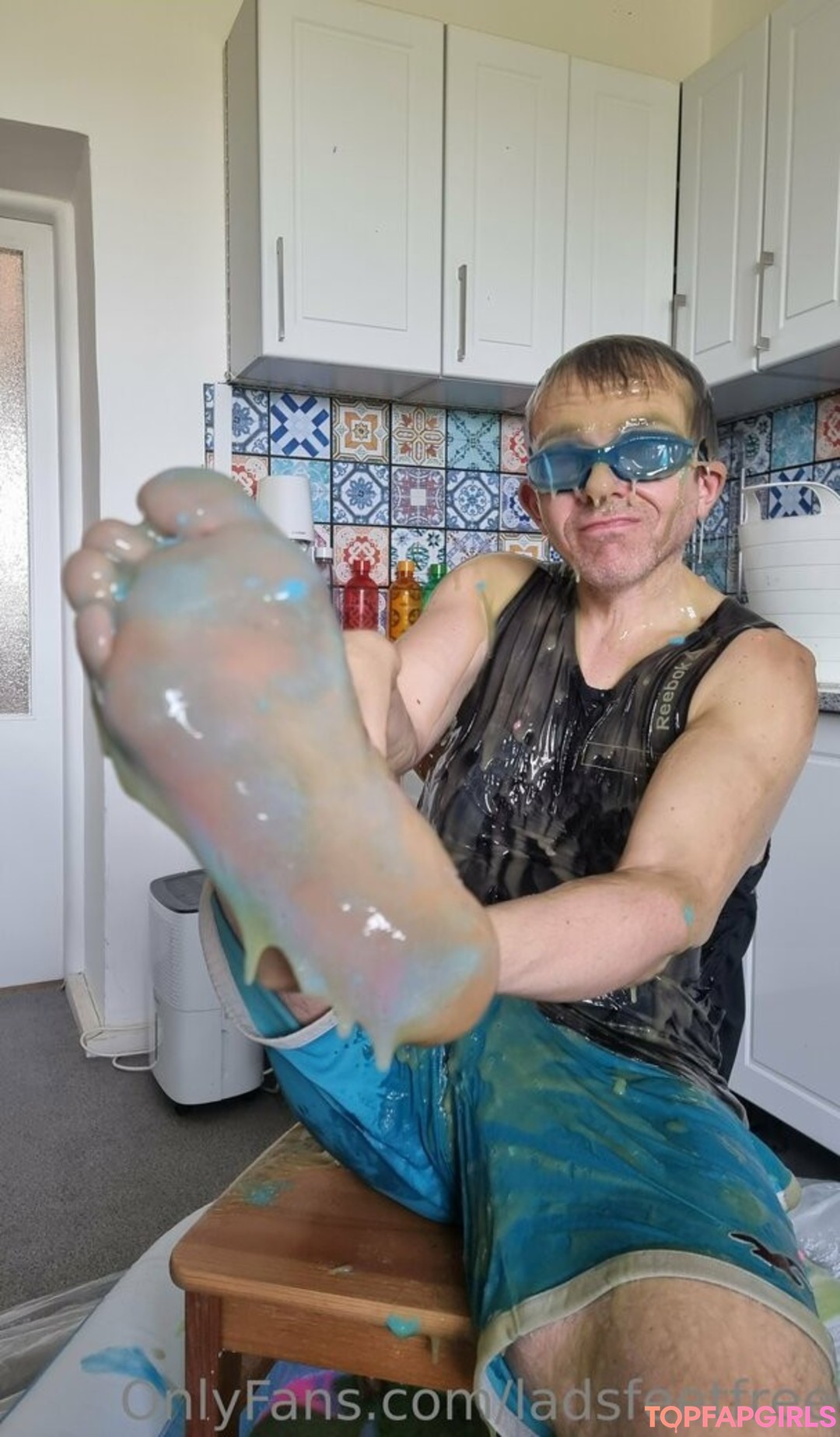 Foto desnuda filtrada de OnlyFans de Ladsfeetfree #258 Foto desnuda filtrada de OnlyFans de Ladsfeetfree #258