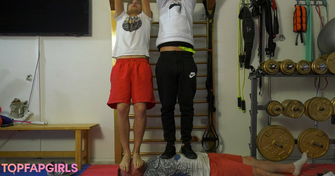 Foto desnuda filtrada de OnlyFans de Ladsfeetfree #4 Foto desnuda filtrada de OnlyFans de Ladsfeetfree #4