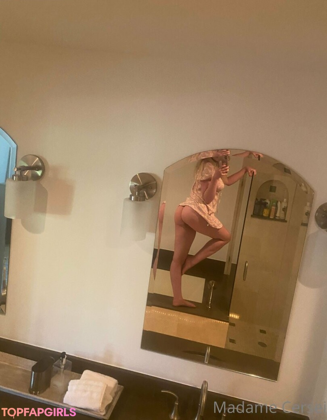 Foto desnuda filtrada de OnlyFans de Madame Cersei #560 Foto desnuda filtrada de OnlyFans de Madame Cersei #560