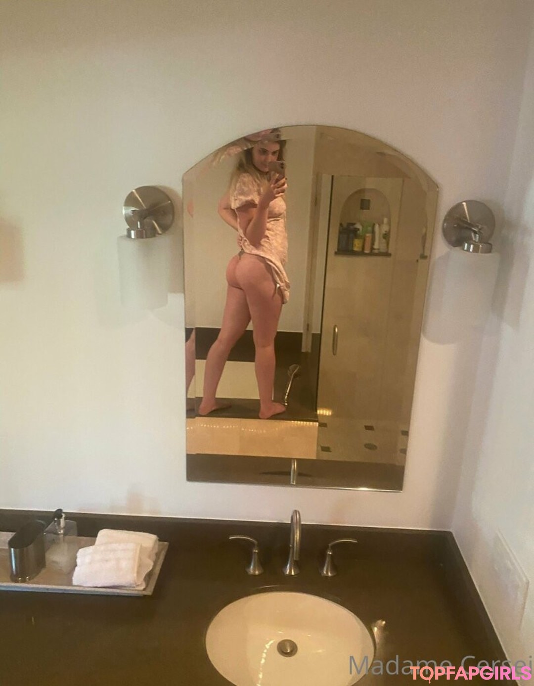 Foto desnuda filtrada de OnlyFans de Madame Cersei #563 Foto desnuda filtrada de OnlyFans de Madame Cersei #563