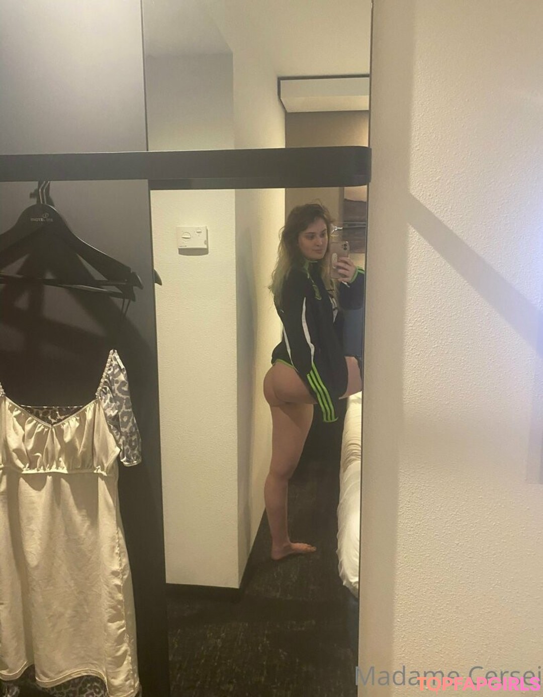 Foto desnuda filtrada de OnlyFans de Madame Cersei #664 Foto desnuda filtrada de OnlyFans de Madame Cersei #664