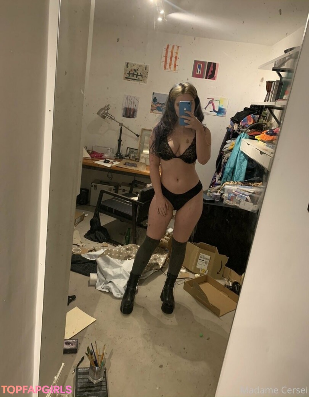 Foto desnuda filtrada de OnlyFans de Madame Cersei #688 Foto desnuda filtrada de OnlyFans de Madame Cersei #688