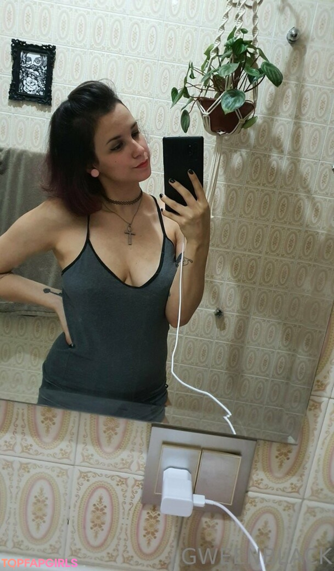 Foto desnuda filtrada de OnlyFans de Gweenblack #496 Foto desnuda filtrada de OnlyFans de Gweenblack #496