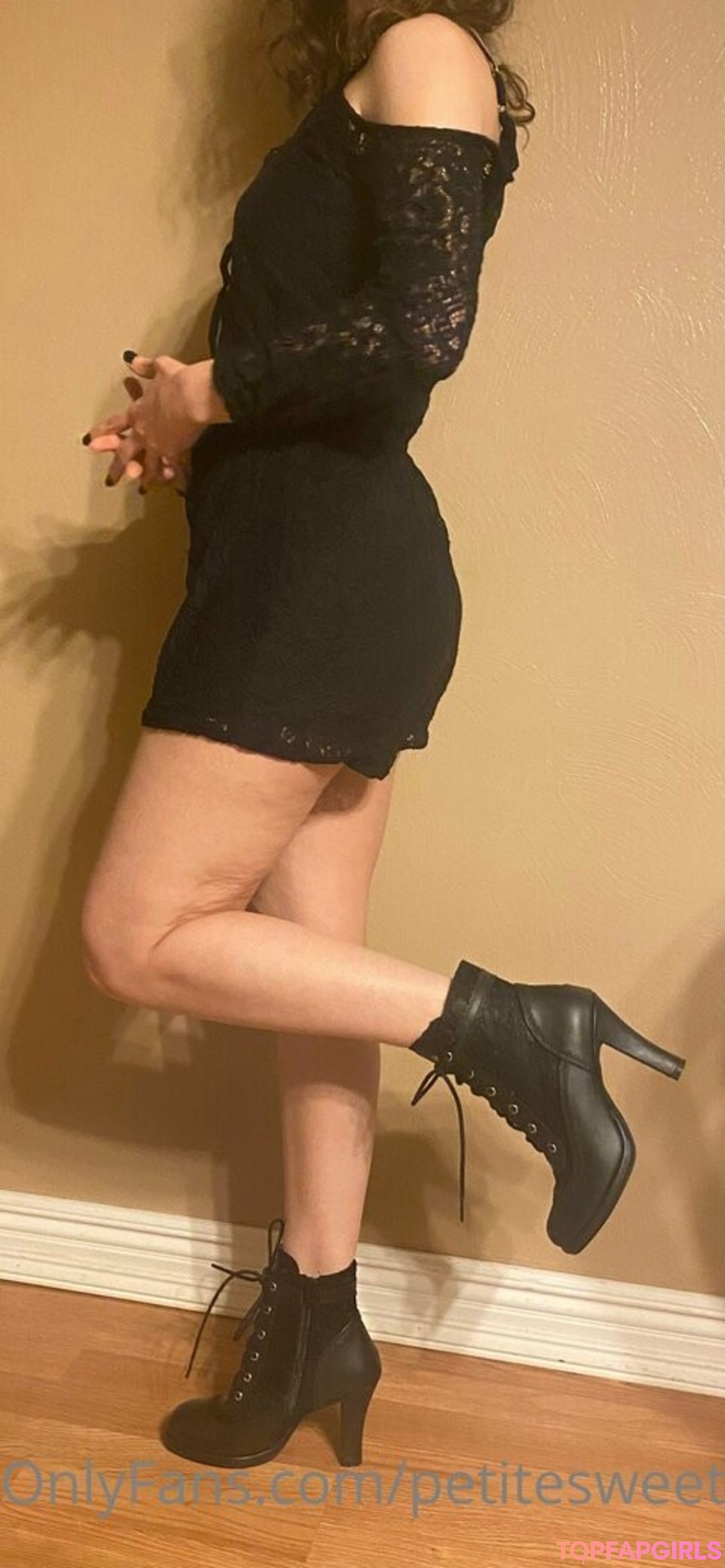 Foto desnuda filtrada de OnlyFans de Petitesweettreatx #104 Foto desnuda filtrada de OnlyFans de Petitesweettreatx #104