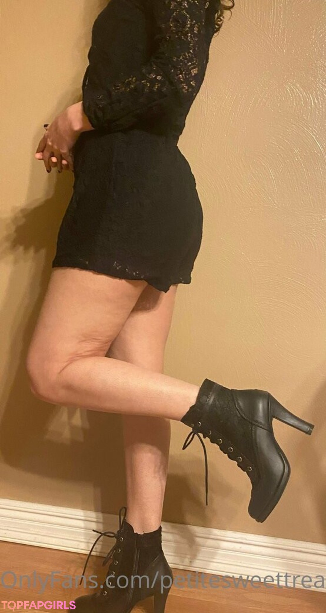 Foto desnuda filtrada de OnlyFans de Petitesweettreatx #109 Foto desnuda filtrada de OnlyFans de Petitesweettreatx #109