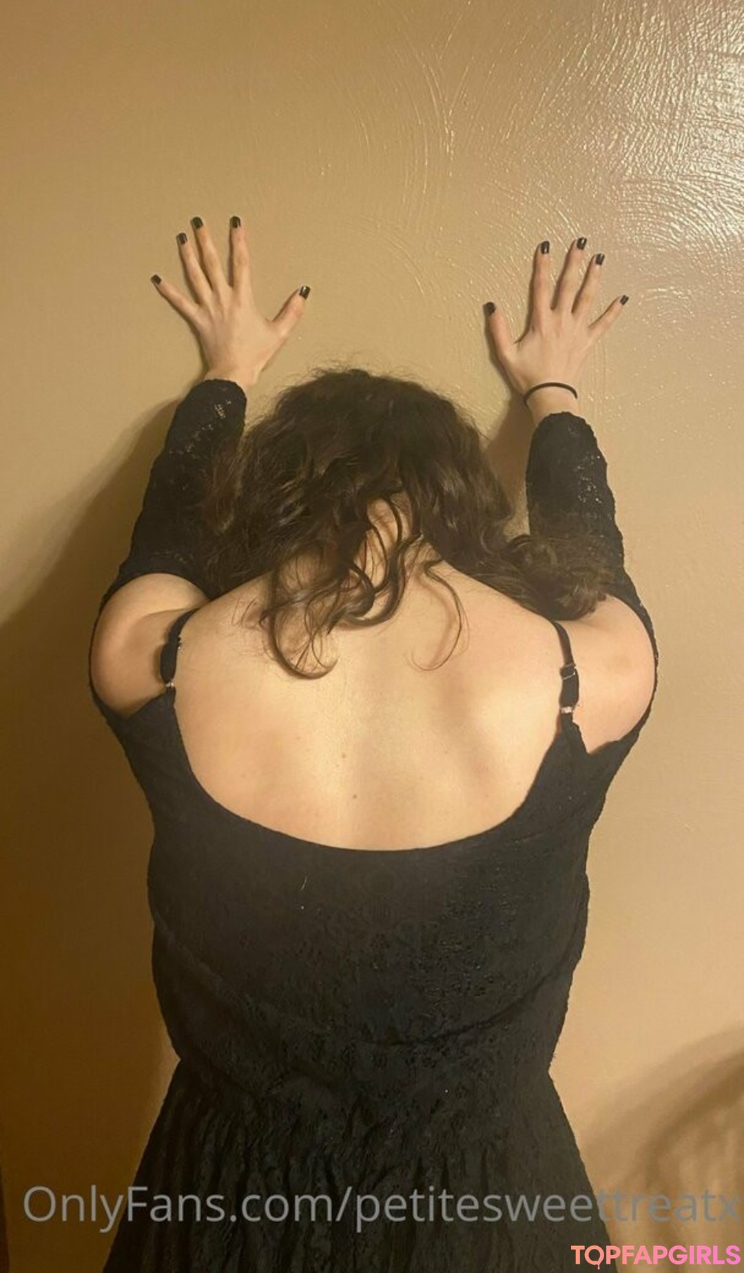 Foto desnuda filtrada de OnlyFans de Petitesweettreatx #119 Foto desnuda filtrada de OnlyFans de Petitesweettreatx #119