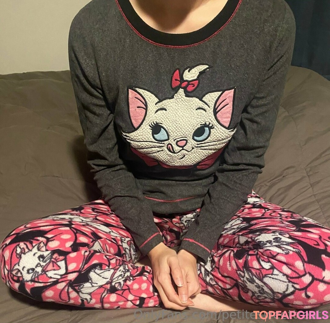 Foto desnuda filtrada de OnlyFans de Petitesweettreatx #205 Foto desnuda filtrada de OnlyFans de Petitesweettreatx #205