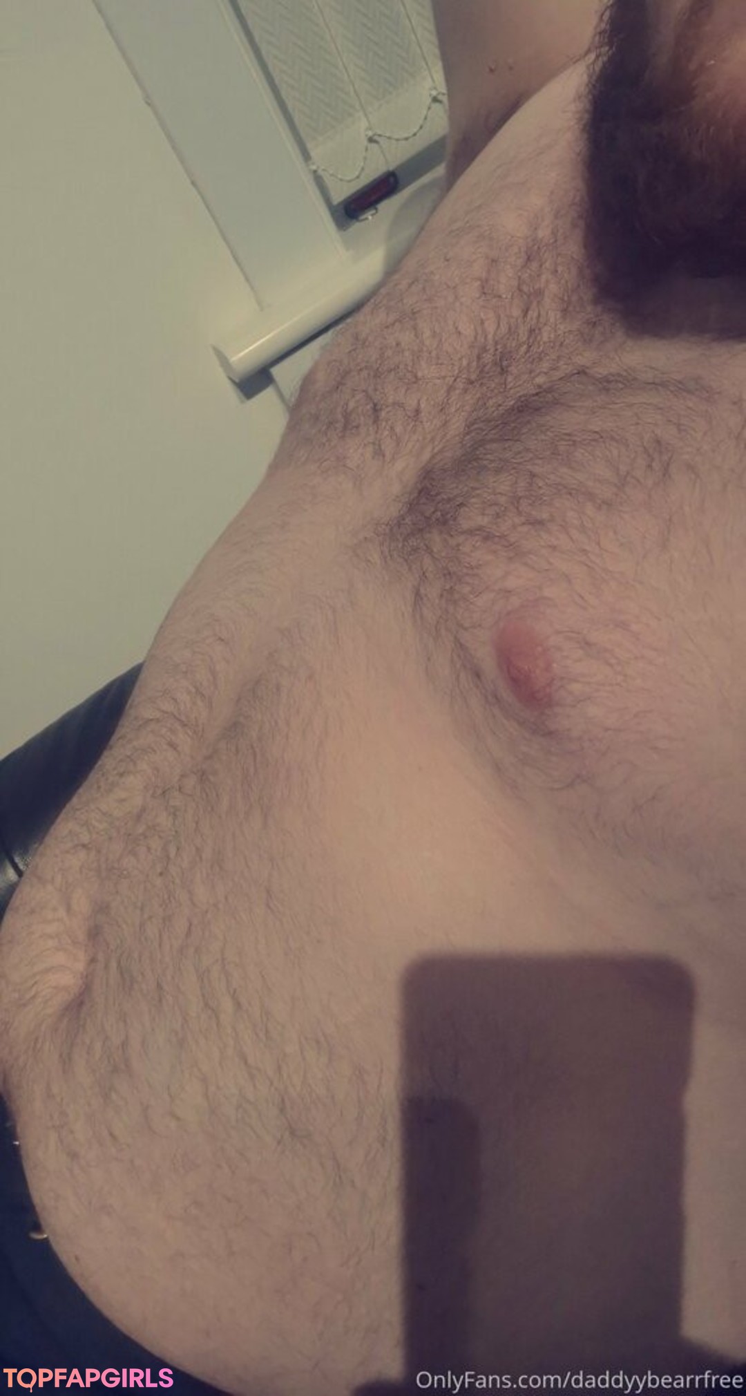 Foto desnuda filtrada de OnlyFans de Daddyybearrfree #1 Foto desnuda filtrada de OnlyFans de Daddyybearrfree #1