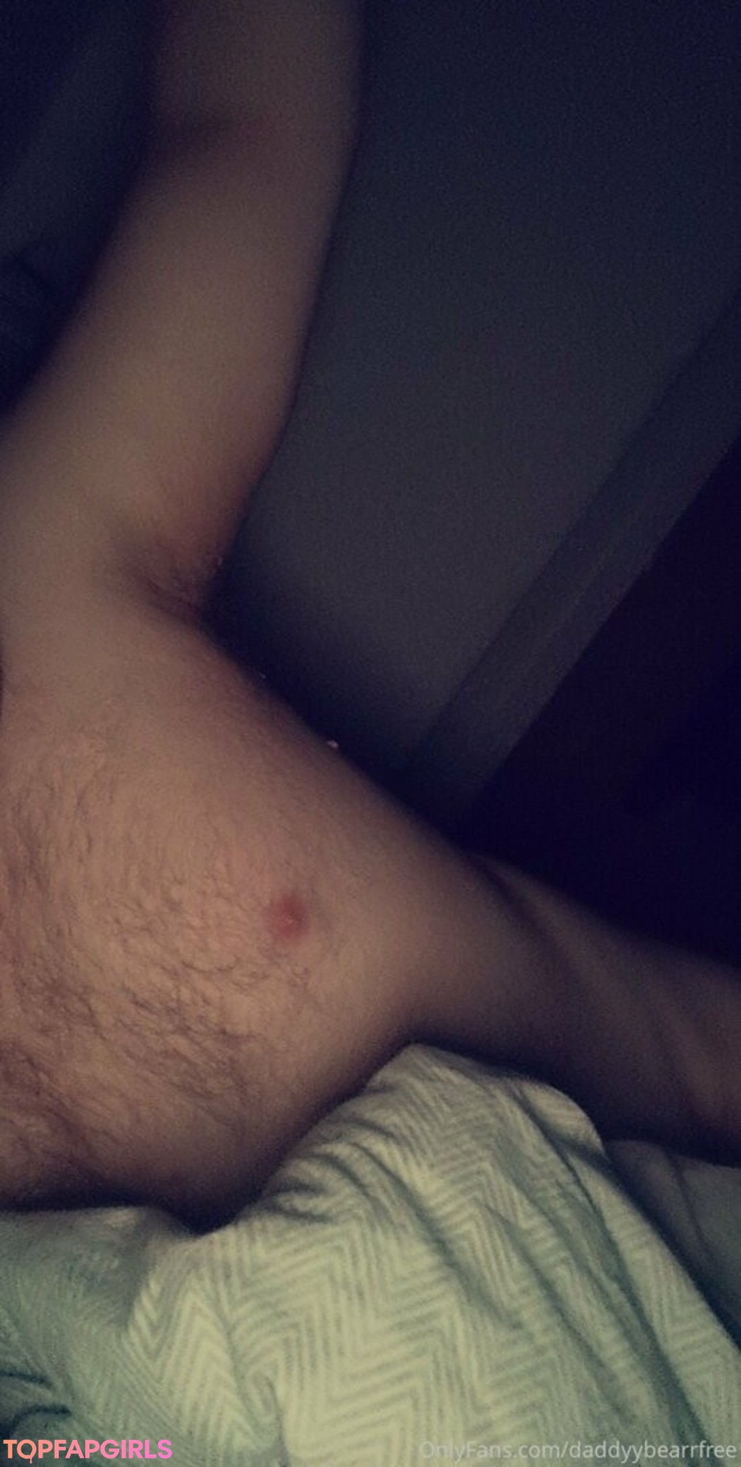 Foto desnuda filtrada de OnlyFans de Daddyybearrfree #11 Foto desnuda filtrada de OnlyFans de Daddyybearrfree #11