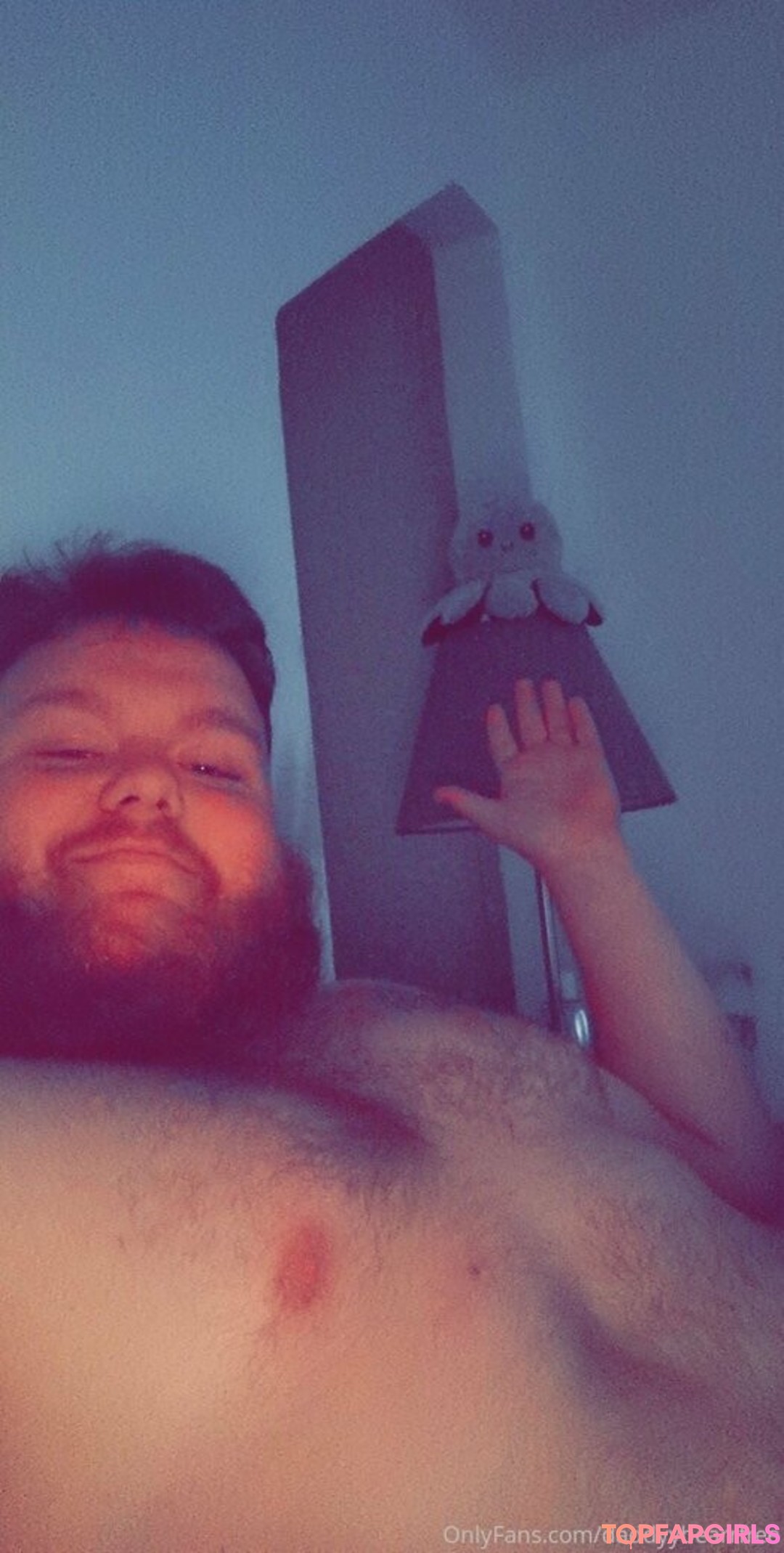 Foto desnuda filtrada de OnlyFans de Daddyybearrfree #15 Foto desnuda filtrada de OnlyFans de Daddyybearrfree #15