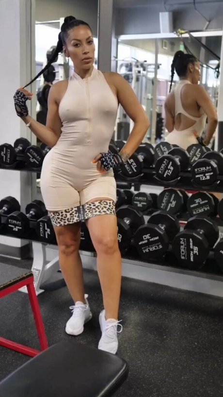Foto desnuda filtrada de OnlyFans de Getbodiedbyj