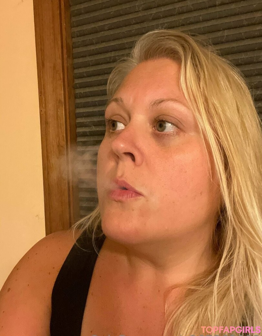 Foto desnuda filtrada de OnlyFans de Smokybrookeb #24 Foto desnuda filtrada de OnlyFans de Smokybrookeb #24