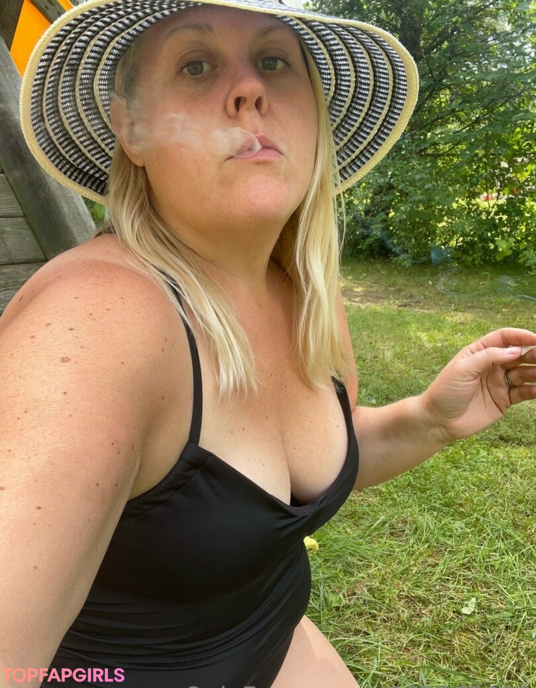 Foto desnuda filtrada de OnlyFans de Smokybrookeb #32 Foto desnuda filtrada de OnlyFans de Smokybrookeb #32