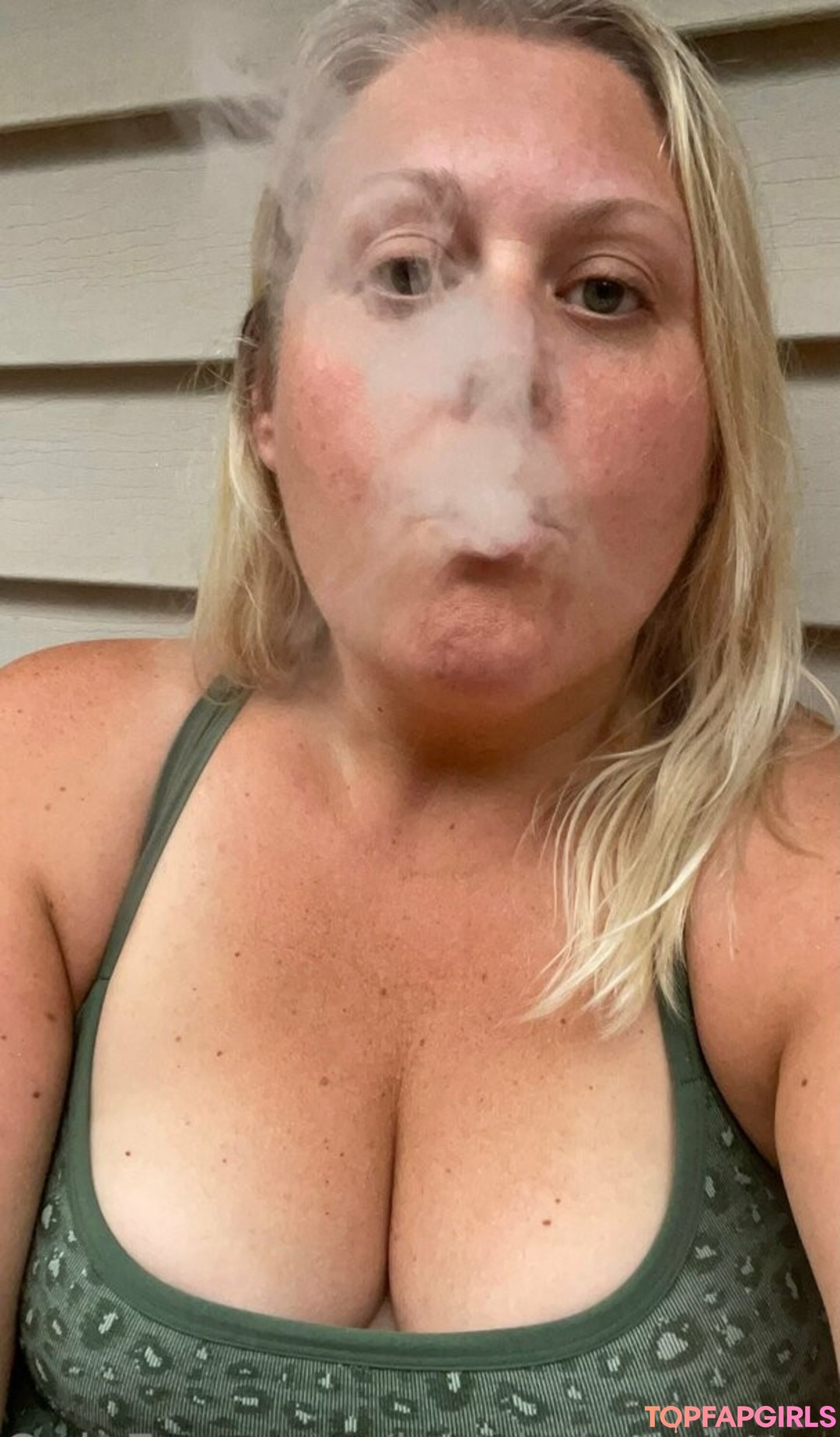 Foto desnuda filtrada de OnlyFans de Smokybrookeb #52 Foto desnuda filtrada de OnlyFans de Smokybrookeb #52