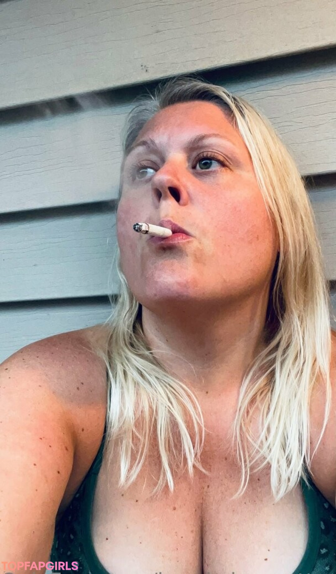 Foto desnuda filtrada de OnlyFans de Smokybrookeb #55 Foto desnuda filtrada de OnlyFans de Smokybrookeb #55