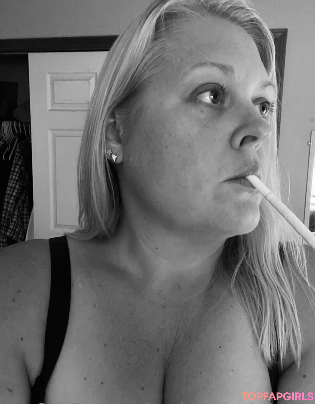 Foto desnuda filtrada de OnlyFans de Smokybrookeb #87 Foto desnuda filtrada de OnlyFans de Smokybrookeb #87