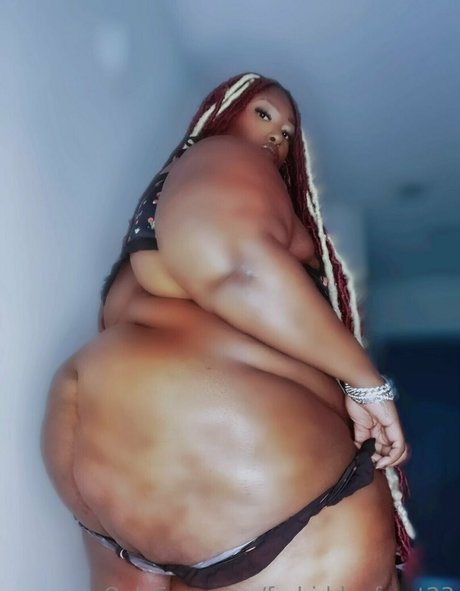 Forbiddenfruyt23