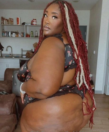 Foto desnuda filtrada de OnlyFans de Forbiddenfruyt23