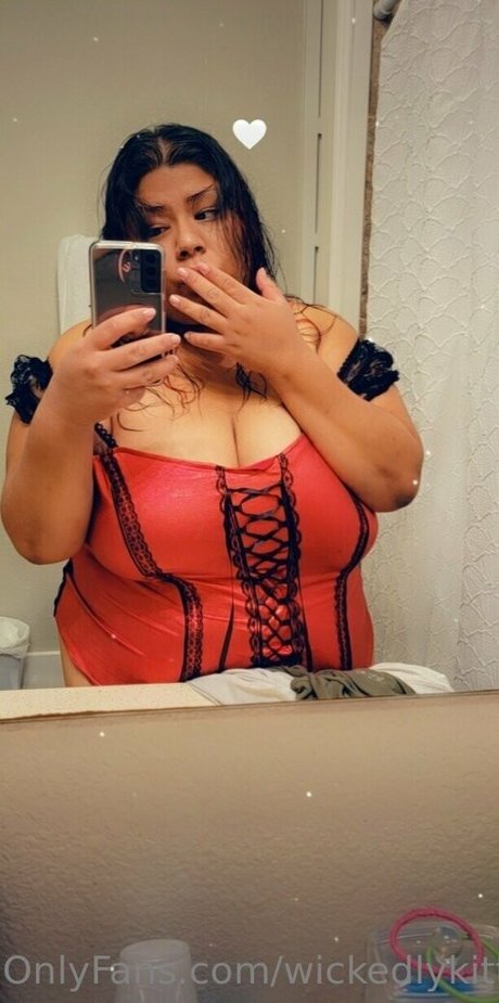 Foto desnuda filtrada de OnlyFans de Wickedlykitten
