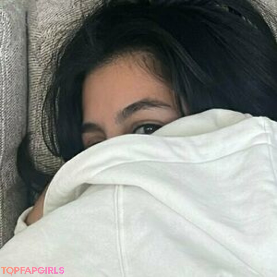 Foto desnuda filtrada de OnlyFans de Queenneedyy #12 Foto desnuda filtrada de OnlyFans de Queenneedyy #12