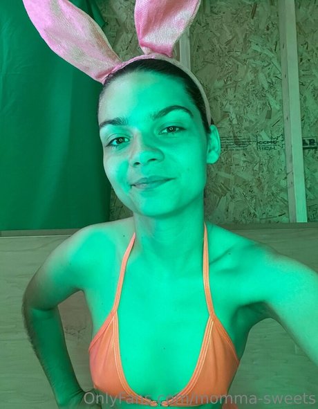 Foto desnuda filtrada de OnlyFans de Mommasweets