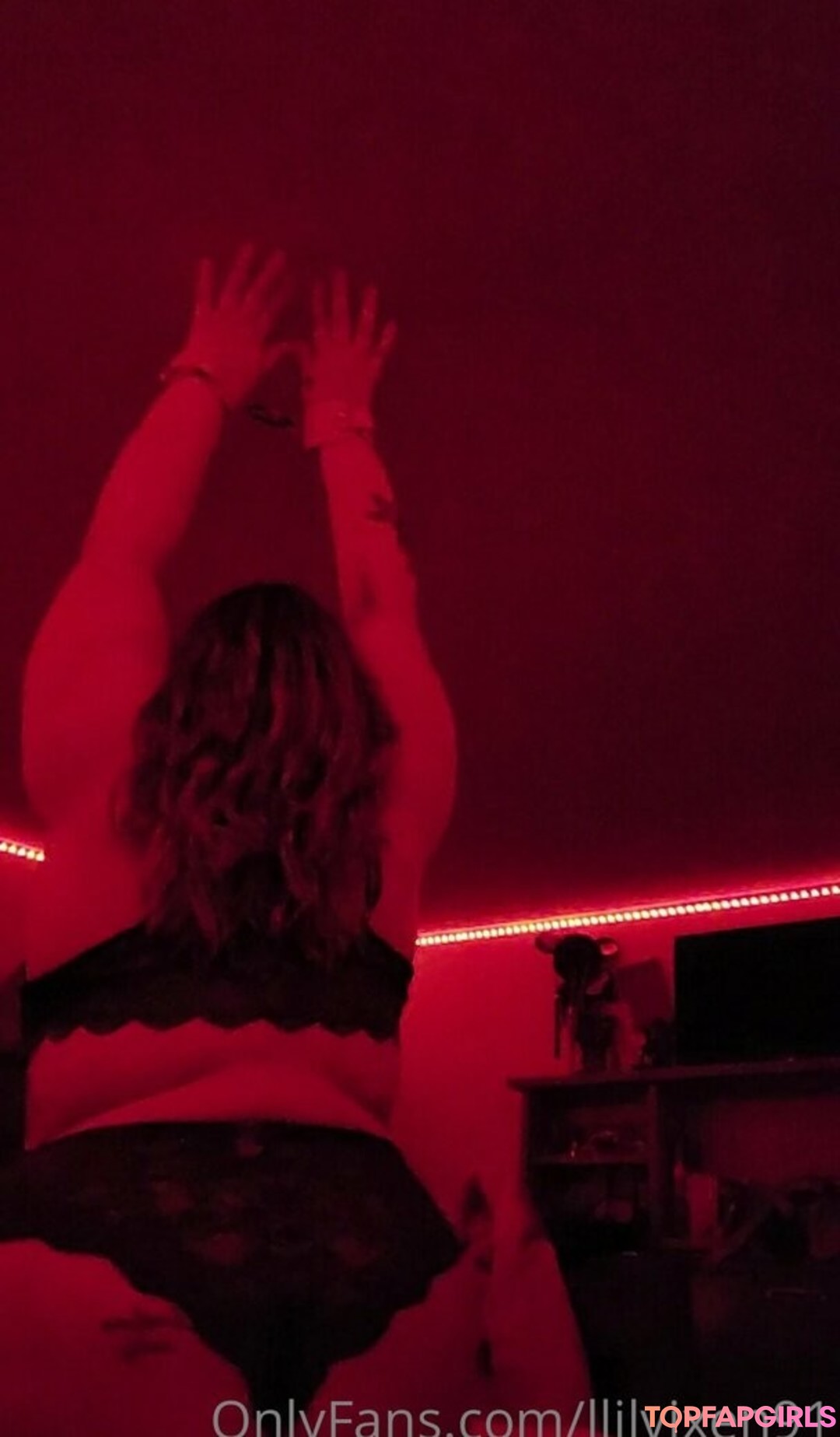 Foto desnuda filtrada de OnlyFans de Foxxxymomma91 #58 Foto desnuda filtrada de OnlyFans de Foxxxymomma91 #58