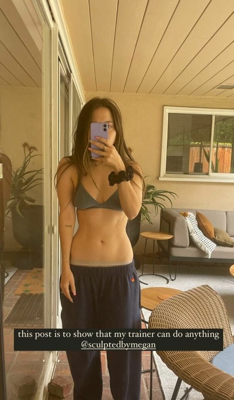 Foto desnuda filtrada de OnlyFans de Esther Povitsky