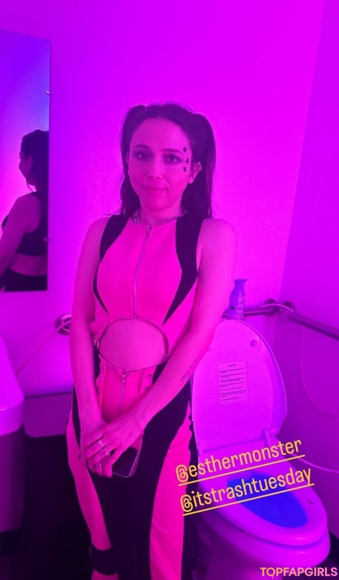 Foto desnuda filtrada de OnlyFans de Esther Povitsky #88 Foto desnuda filtrada de OnlyFans de Esther Povitsky #88