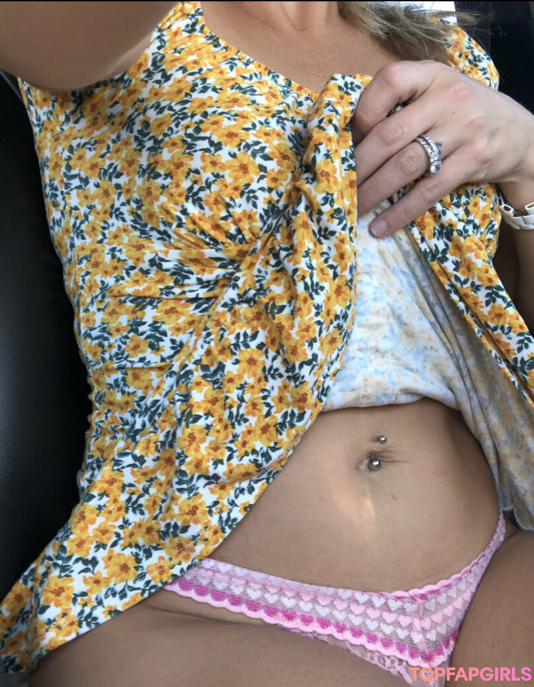 Foto desnuda filtrada de OnlyFans de Milkyhon3y #67 Foto desnuda filtrada de OnlyFans de Milkyhon3y #67
