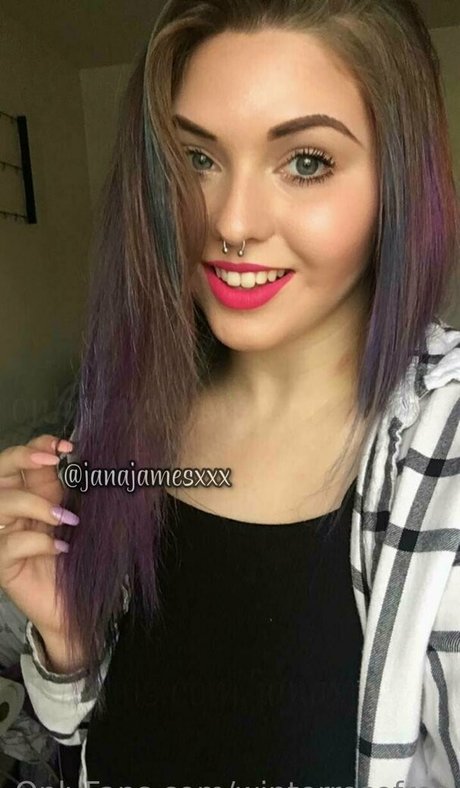 Foto desnuda filtrada de OnlyFans de Winterrosefree